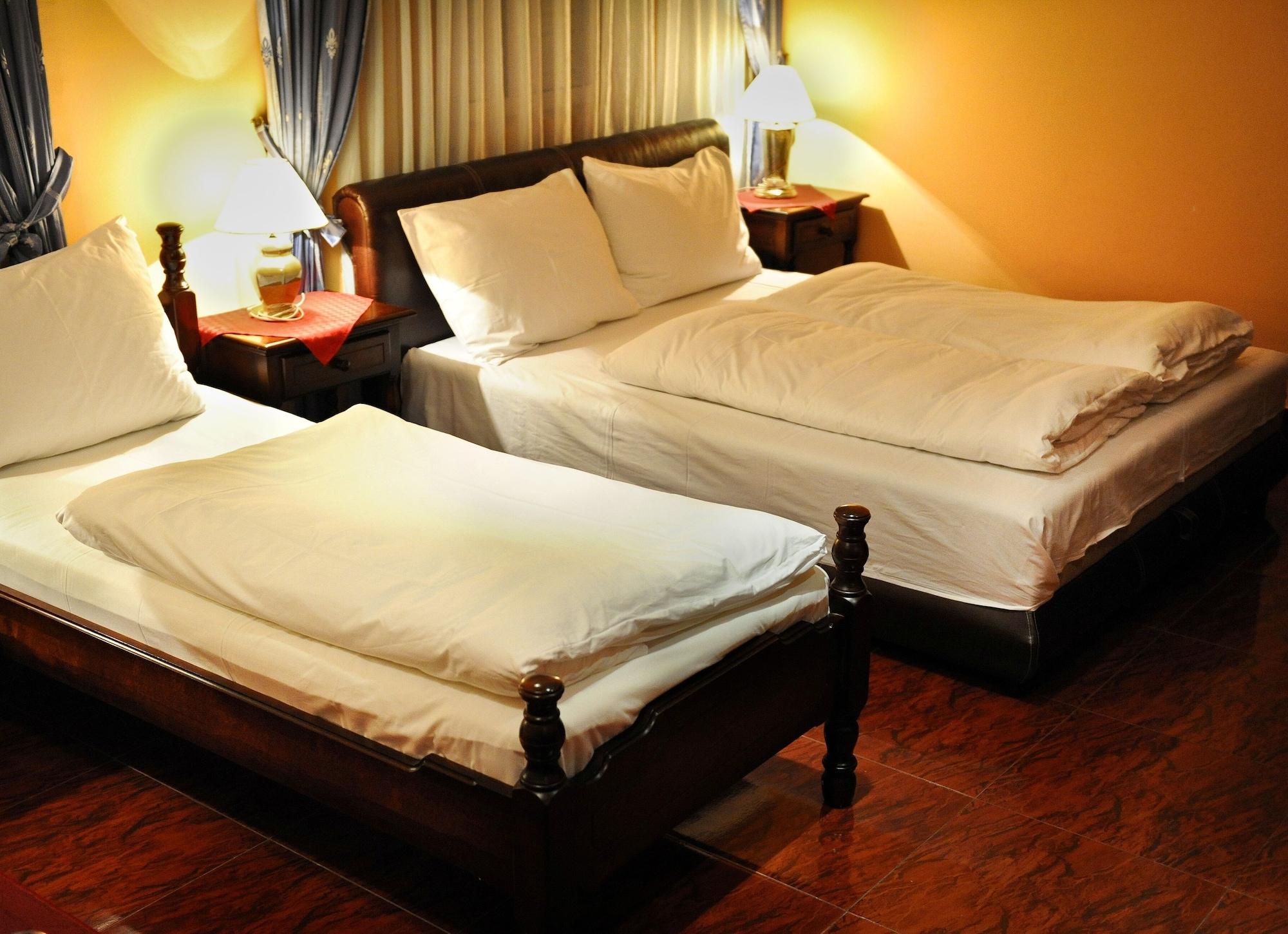 Hotel Evropa Podgorica Bagian luar foto