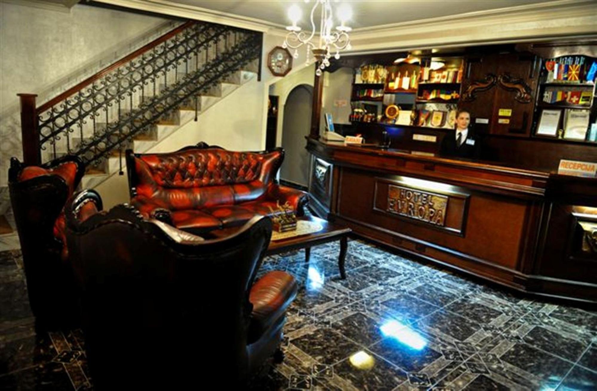 Hotel Evropa Podgorica Bagian luar foto